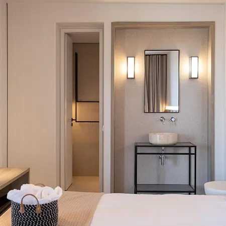 Yenesis Seaside Retreat - Adults Only Over 15