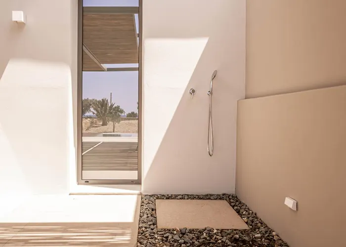 酒店 Yenesis Seaside Retreat - Adults Only Over 15 Tínos