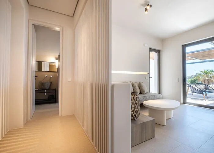 Yenesis Seaside Retreat - Adults Only Over 15 酒店