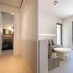 Yenesis Seaside Retreat - Adults Only Over 15 *