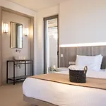 Yenesis Seaside Retreat - Adults Only Over 15