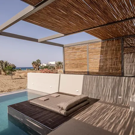 Yenesis Seaside Retreat - Adults Only Over 15 *