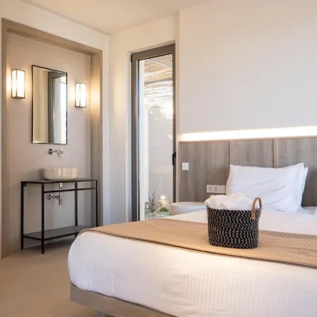 Yenesis Seaside Retreat - Adults Only فندق Tínos