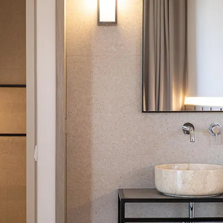 Yenesis Seaside Retreat - Adults Only Over 15 *
