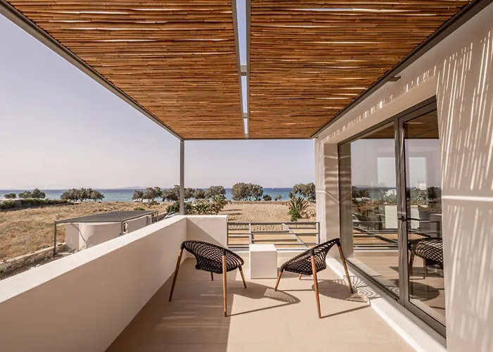 Yenesis Seaside Retreat - Adults Only Over 15 *