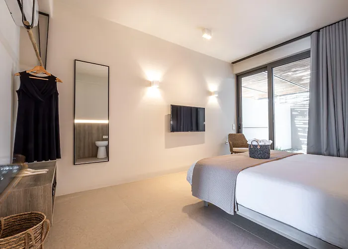 Hotel Yenesis Seaside Retreat - Adults Only Over 15 *