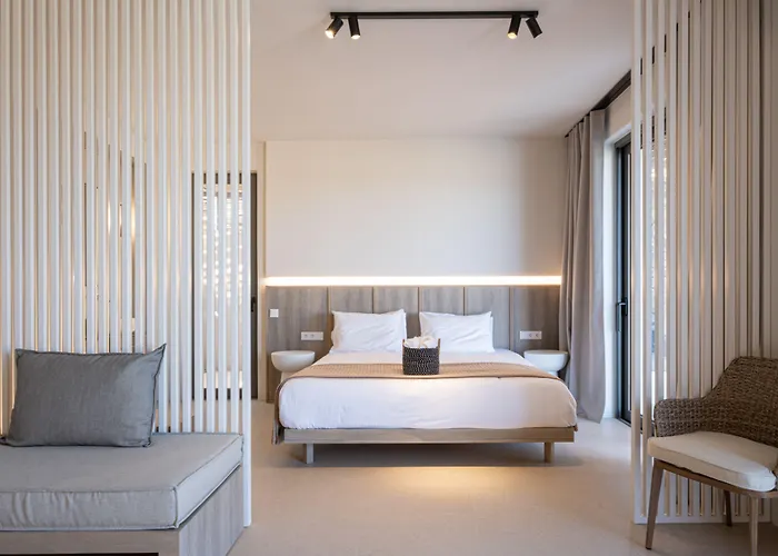 Yenesis Seaside Retreat - Adults Only Over 15